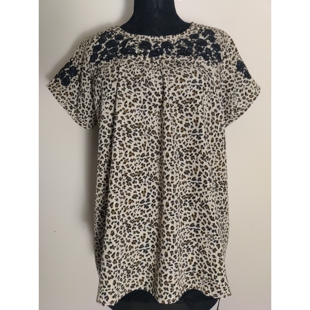 Seen And Be Seen Multicolor‎ Animal Print Embroidery Neckline Sleeves Tunic Size